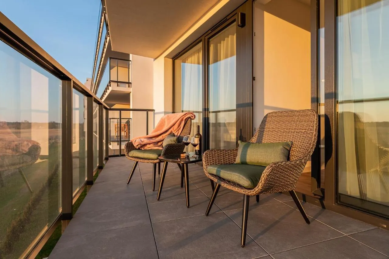 Horyzont Apartamenty - Apartamenty Westin House Sauna, Basen I Silownia Kolobrzeg 0*,  Polonya