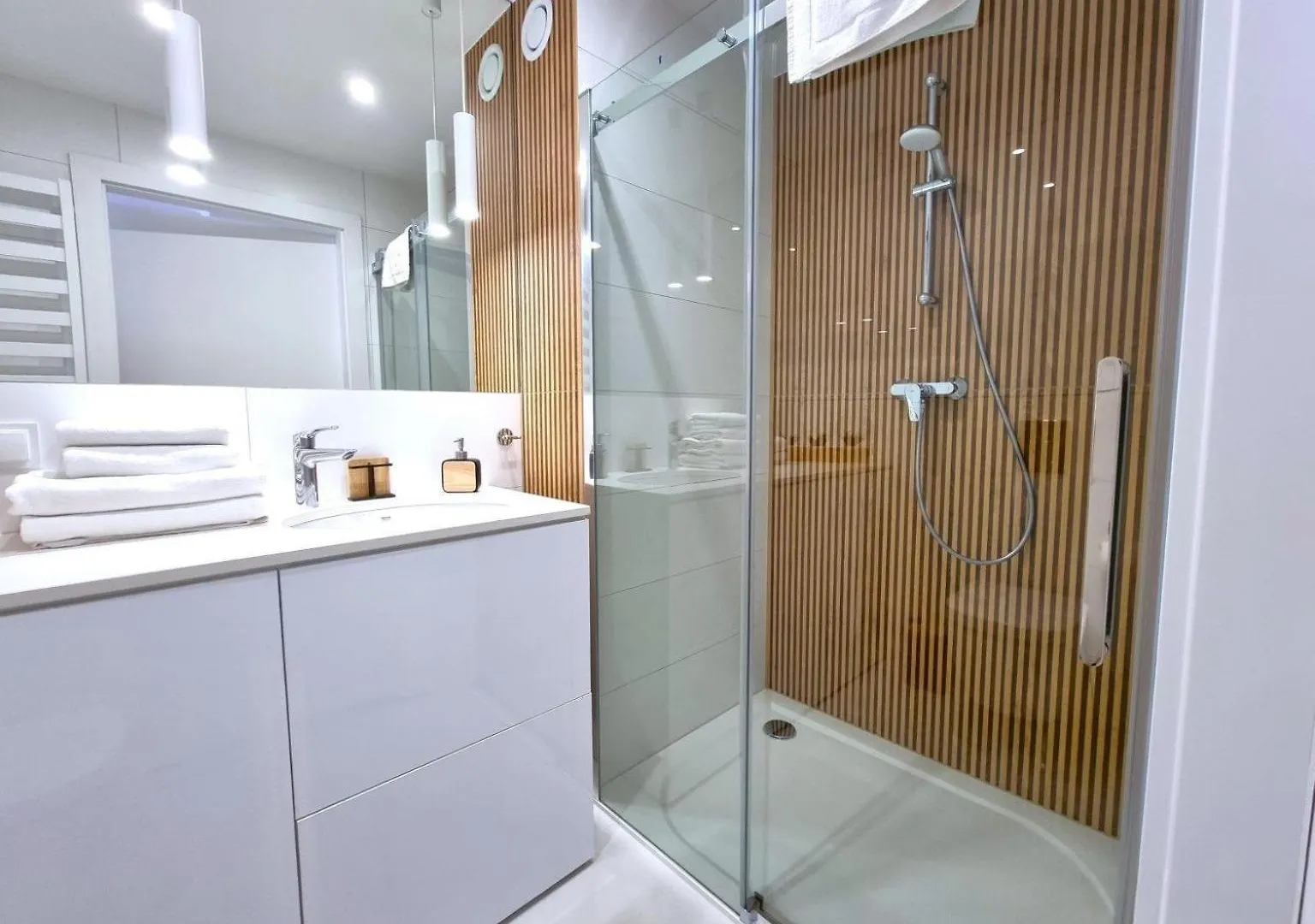 Horyzont Apartamenty - Apartamenty Westin House Sauna, Basen I Silownia Kolobrzeg Daire