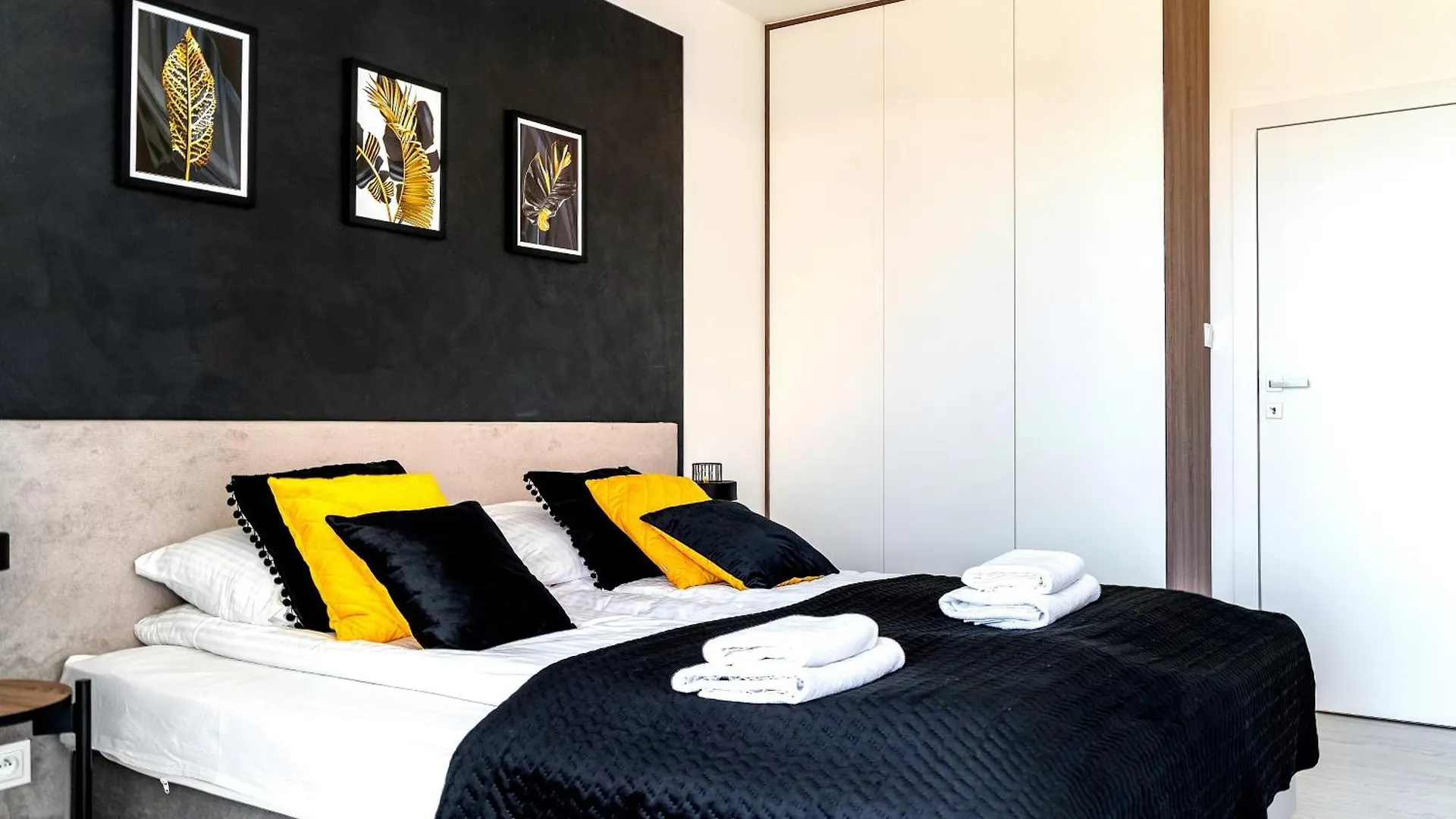 Daire Horyzont Apartamenty - Apartamenty Westin House Sauna, Basen I Silownia Kolobrzeg Polonya